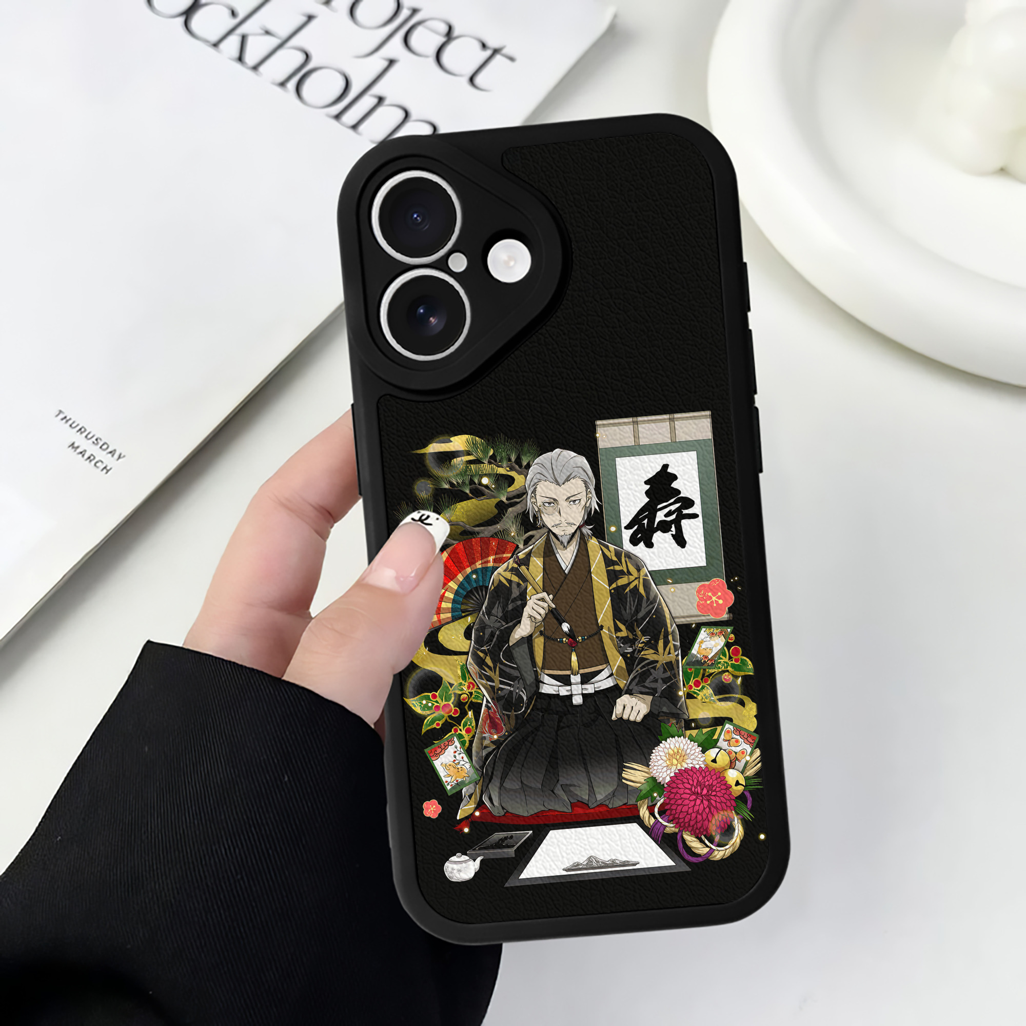 （画像用） 文豪ストレイドッグス Bungo Stray Dogs 【iPhone 16シリーズ対応】シリコンスマホケース（レザー調） 材質：シリコン
